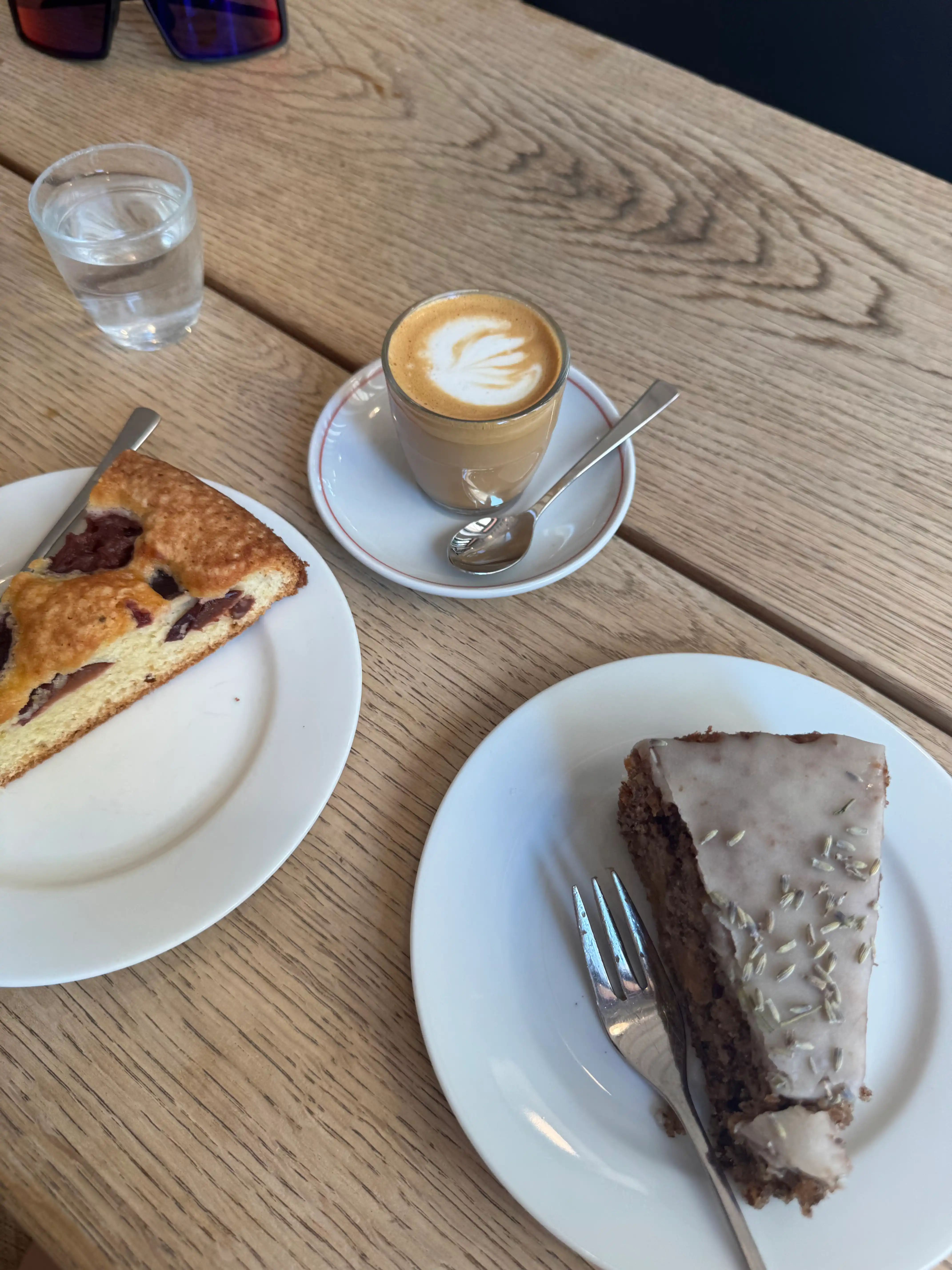 Coffee stop with cake